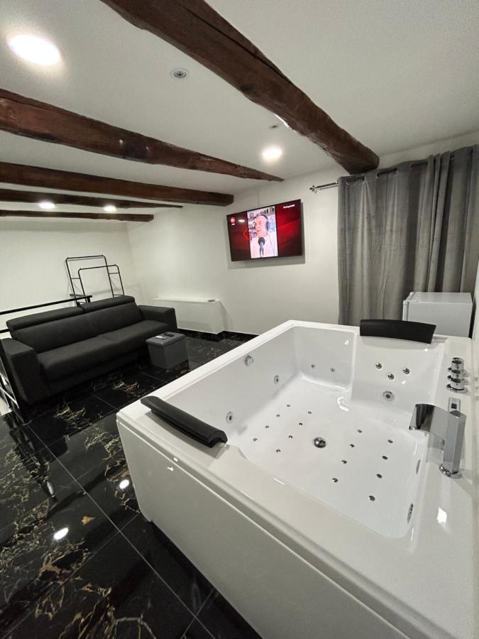 Giovanni Luxury Suites Naples Exterior photo