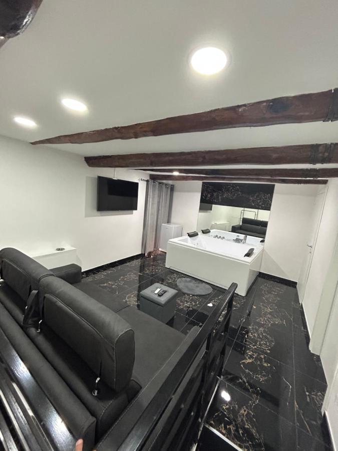 Giovanni Luxury Suites Naples Exterior photo